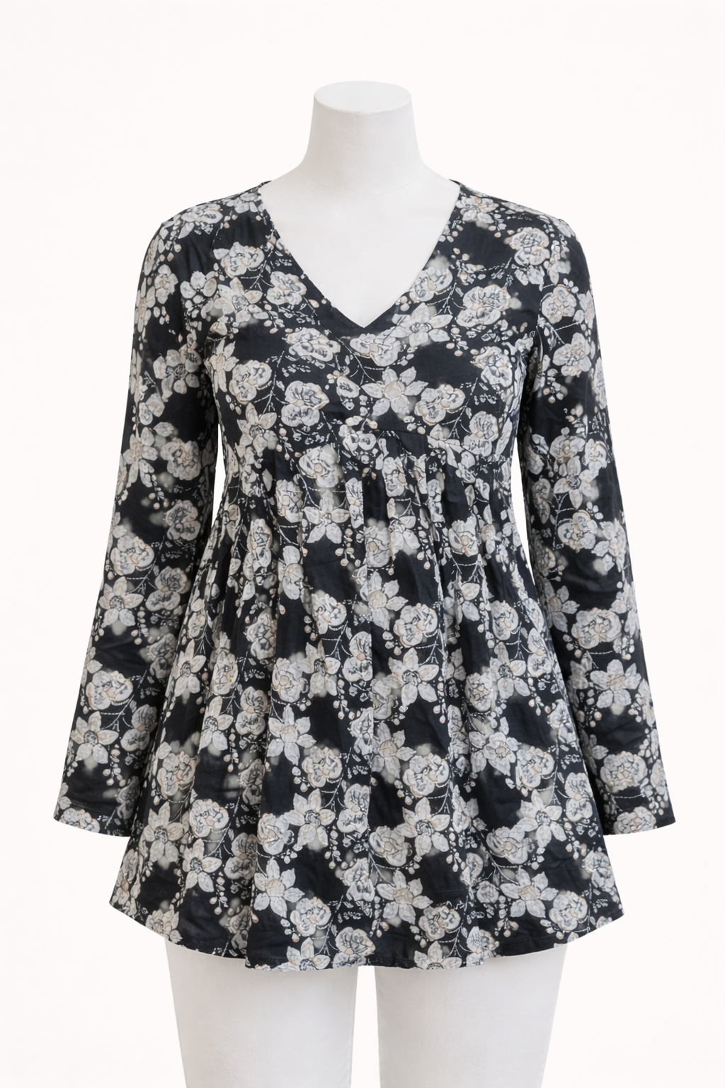 Women Paisley Flared Kurta (black)