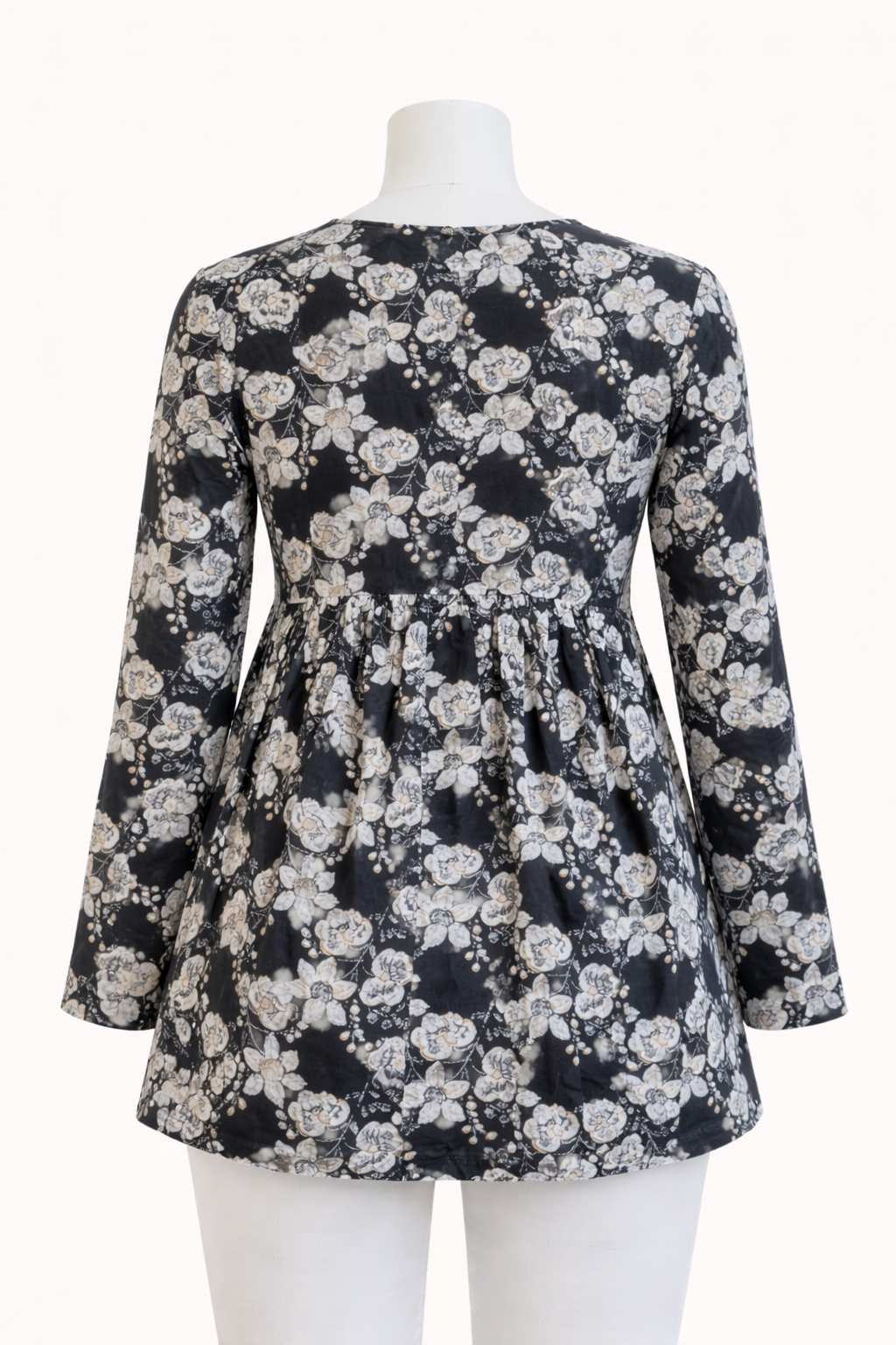 Women Paisley Flared Kurta (black)